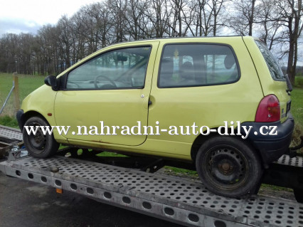 Renault Twingo žlutá na náhradní díly ČB / nahradni-auto-dily.cz