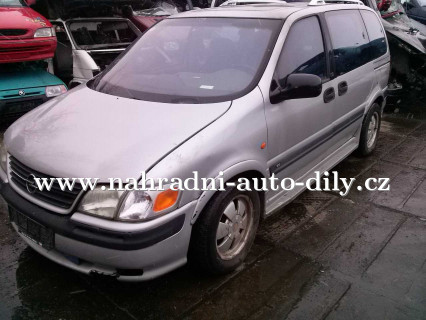 Opel Sintra stříbrná na náhradní díly Praha / nahradni-auto-dily.cz