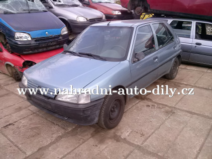 Peugeot 106 stříbrná na náhradní díly Praha / nahradni-auto-dily.cz