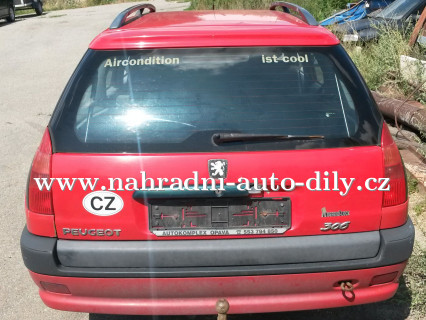 Peugeot 306 kombi červená na díly Brno / nahradni-auto-dily.cz