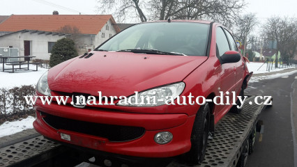 Peugeot 206 náhradní díly Pardubice / nahradni-auto-dily.cz