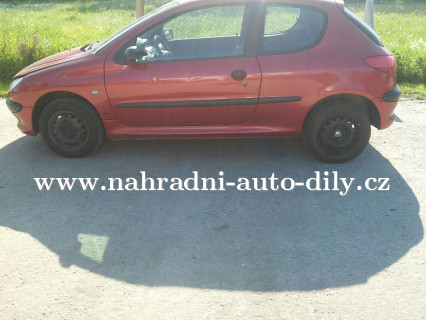 Peugeot 206 vínová na díly Plzeň / nahradni-auto-dily.cz