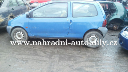 Renault Twingo světle modrá na náhradní díly Plzeň / nahradni-auto-dily.cz