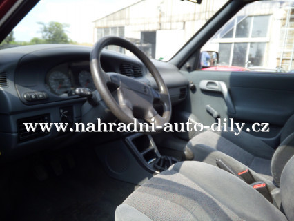 Škoda Felicia kombi červená - díly z tohoto vozu / nahradni-auto-dily.cz Škoda Felicia kombi červená - díly z tohoto vozu / nahradni-auto-dily.cz