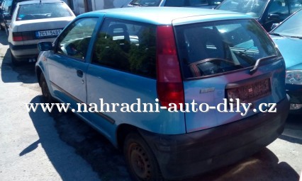 Fiat Punto 1,2 světle modrá na náhradní díly České Budějovice / nahradni-auto-dily.cz