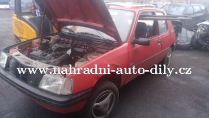 Peugeot 205 červená - díly z tohoto vozu / nahradni-auto-dily.cz Peugeot 205 červená - díly z tohoto vozu / nahradni-auto-dily.cz