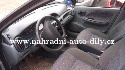 Renault Megane šedá - díly z tohoto vozu / nahradni-auto-dily.cz Renault Megane šedá - díly z tohoto vozu / nahradni-auto-dily.cz