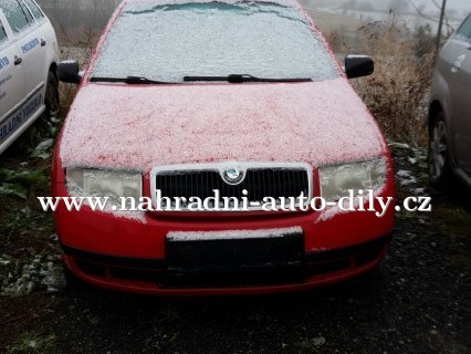 Škoda Fabia 1,4 benzín 50kw 2002 červená na díly Brno / nahradni-auto-dily.cz