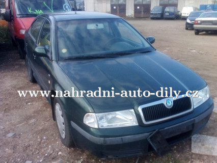 Škoda Octavia zelená na náhradní díly Pardubice / nahradni-auto-dily.cz