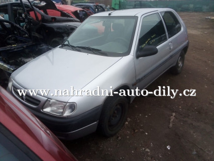 Citroen Saxo stříbrná na náhradní díly Pardubice / nahradni-auto-dily.cz