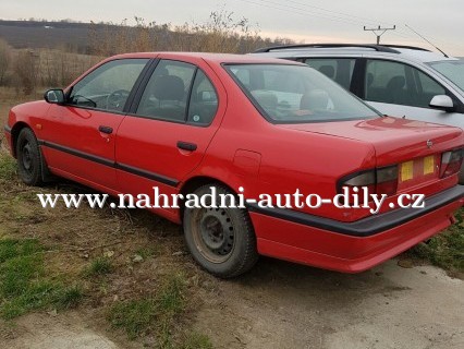 Nissan Primera 1,6 benzín 66kw 1995 červená na díly Brno / nahradni-auto-dily.cz