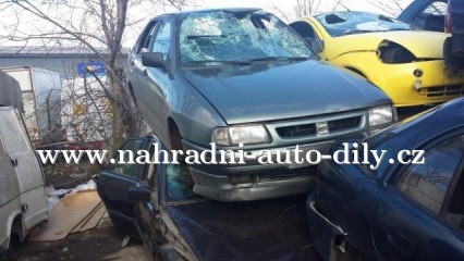 Výkup vozidel Karlovy Vary , ekologická likvidace vozidel Karlovy Vary a náhradní díly Karlovy Vary / nahradni-auto-dily.cz