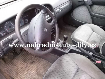 Citroen Xantia na náhradní díly Písek / nahradni-auto-dily.cz