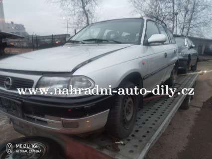Opel Astra stříbrná – díly z tohoto vozu / nahradni-auto-dily.cz Opel Astra stříbrná – díly z tohoto vozu / nahradni-auto-dily.cz