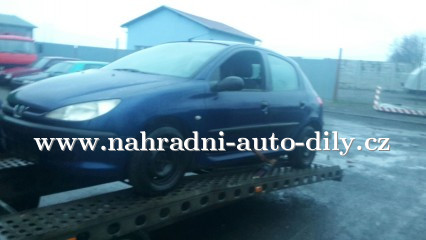 Peugeot 206 na náhradní díly Hradec Králové / nahradni-auto-dily.cz