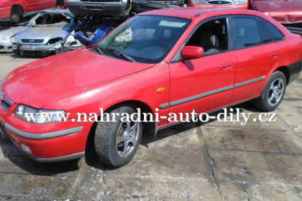 Náhradní díly z vozu Mazda 626