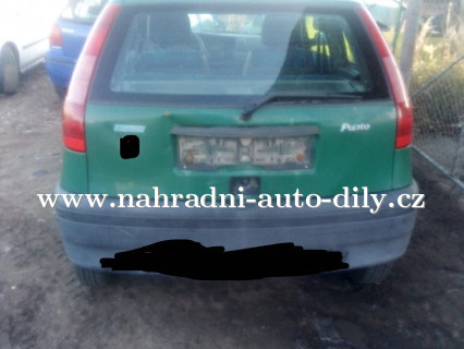 Fiat Punto zelená na ND / nahradni-auto-dily.cz