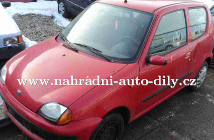 Náhradní díly z vozu Fiat Seicento