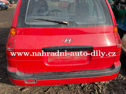 Hyundai Matrix červená na náhradní díly Pardubice / nahradni-auto-dily.cz