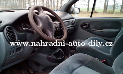 Renault Scenic modrá na díly ČB / nahradni-auto-dily.cz