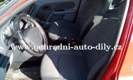 Renault Thalia červená motor ko na díly ČB / nahradni-auto-dily.cz